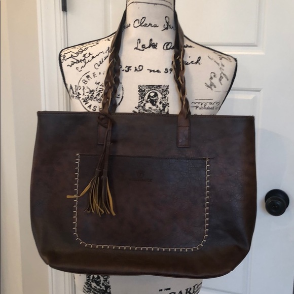 Handbags - Large Faux Leather Tote Bag